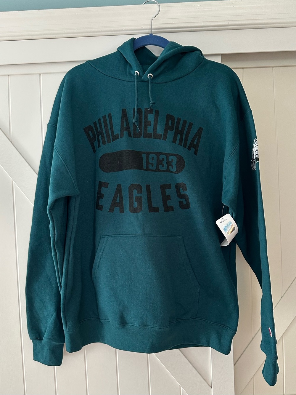 Champion Philadelphia Eagles Men’s Large Green Pullover Hoodie NWT NFL